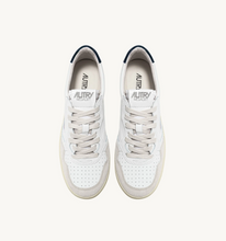 Load image into Gallery viewer, Sneakers Medalist White And Black