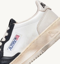 Load image into Gallery viewer, Sneakers Medalist Super Vintage Dark Grey And Blue