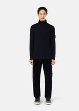 Load image into Gallery viewer, Turtleneck Jumper