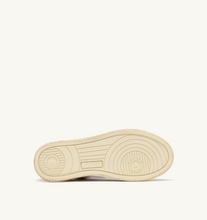Load image into Gallery viewer, Sneakers Medalist Super Vintage In Vanilla White And Mauve Leather