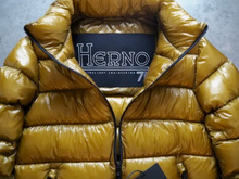 Load image into Gallery viewer, Yellow Quilted Jacket In 7 Den