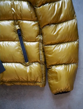 Load image into Gallery viewer, Yellow Quilted Jacket In 7 Den