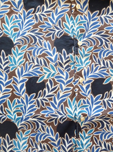 Load image into Gallery viewer, Shirt Collar Cuteway Blue Poplin