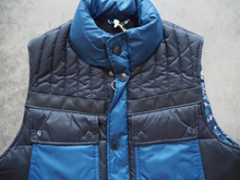 Load image into Gallery viewer, Navy Gilet x White Mountainneering