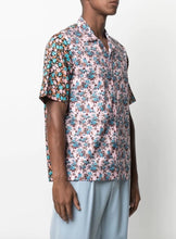 Load image into Gallery viewer, 'Rizo Floral' Print Short-Sleeve Shirt