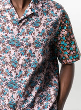 Load image into Gallery viewer, 'Rizo Floral' Print Short-Sleeve Shirt