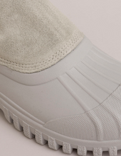 Load image into Gallery viewer, Balbi Light Grey Suede Shearling