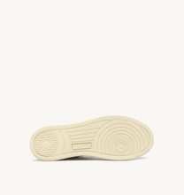 Load image into Gallery viewer, Sneakers Medalist White And Honey
