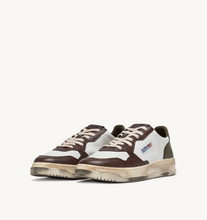 Load image into Gallery viewer, Sneakers Medalist Super Vintage Military Green And Brown
