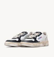 Load image into Gallery viewer, Sneakers Medalist Super Vintage Dark Grey And Blue
