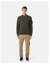 Load image into Gallery viewer, Biscuit Slim Fit Cargo Pants
