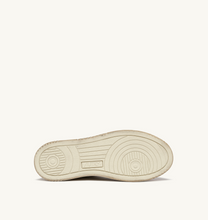 Load image into Gallery viewer, Sneakers Medalist Super Vintage in  White Rose And Copper
