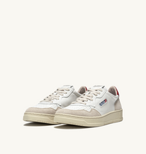 Load image into Gallery viewer, Sneakers Medalist White And Red

