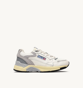 Hyperway Sneakers In White
