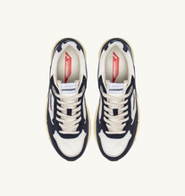 Load image into Gallery viewer, Hyperway Sneakers In Blue And Silver
