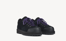 Load image into Gallery viewer, Cornaro Suede M Black
