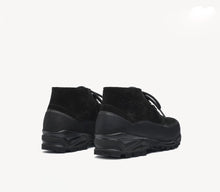 Load image into Gallery viewer, Asiago Black Hairy Suede M
