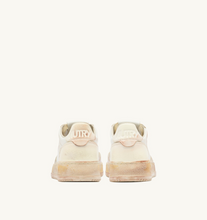 Load image into Gallery viewer, Sneakers Medalist Super Vintage In Vanilla White And Mauve Leather
