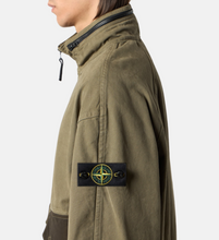 Load image into Gallery viewer, Overshirt  In Organic Panama Cotton Military Green
