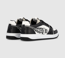 Load image into Gallery viewer, Rocket M Low Sneaker Calf Black/White
